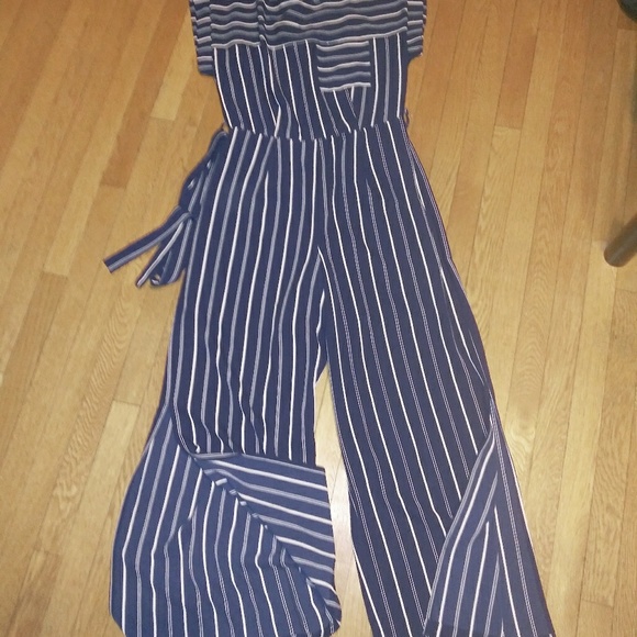 $5 🔥🔥Jumper - Picture 1 of 8